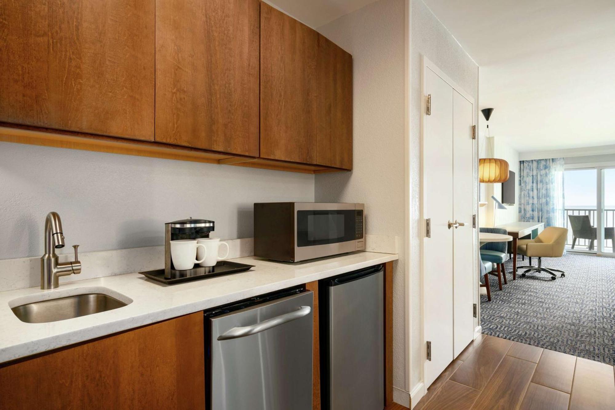 Doubletree By Hilton Ocean City Oceanfront Exterior foto