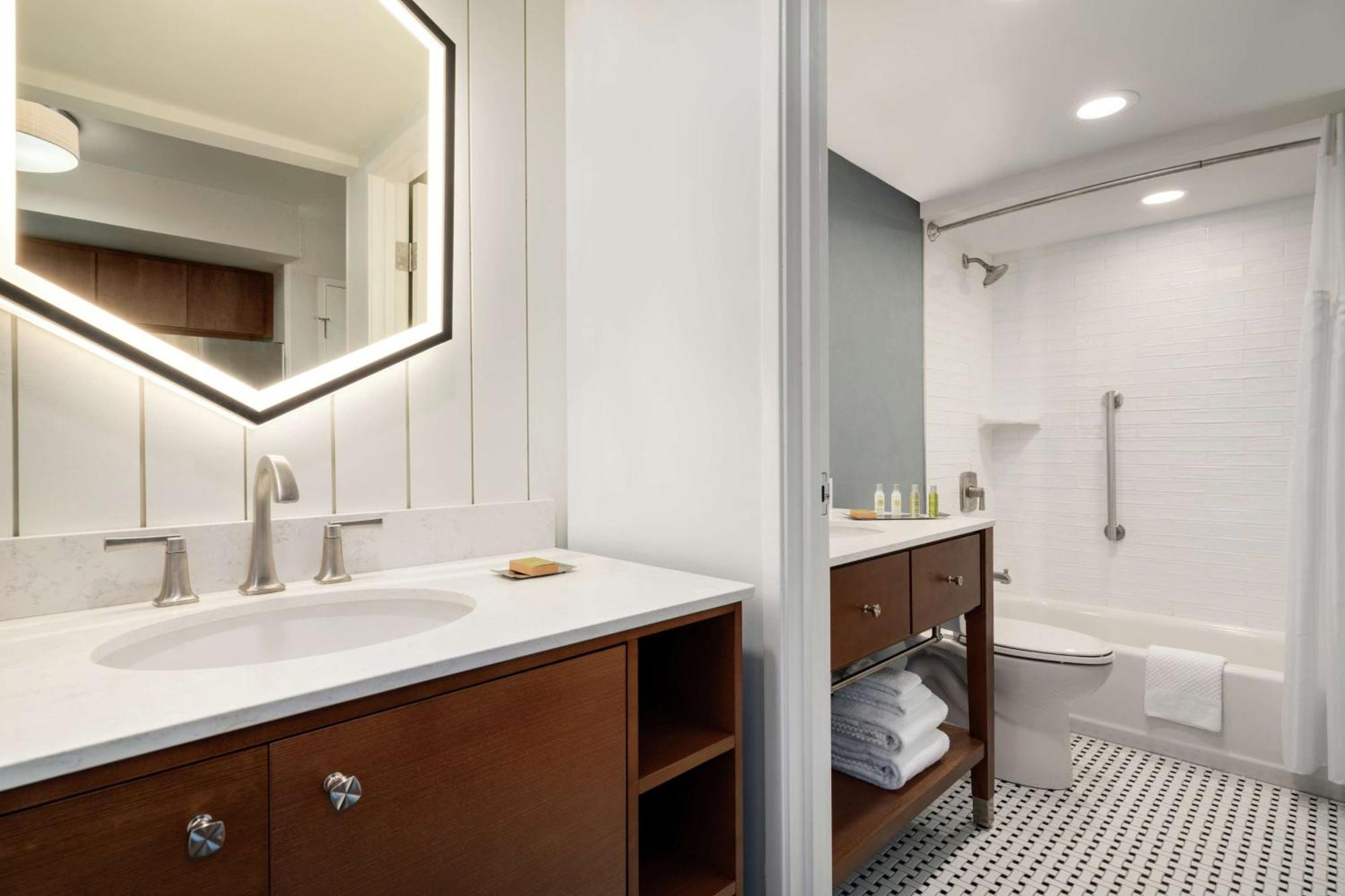 Doubletree By Hilton Ocean City Oceanfront Exterior foto